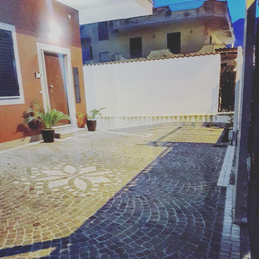 B&B President Sant'Egidio del Monte Albino Exterior foto